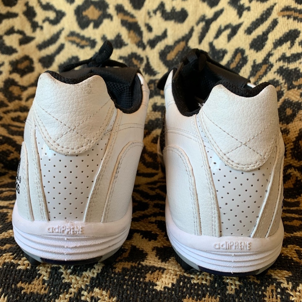 ADIDAS Cleats - Picture 3 of 4